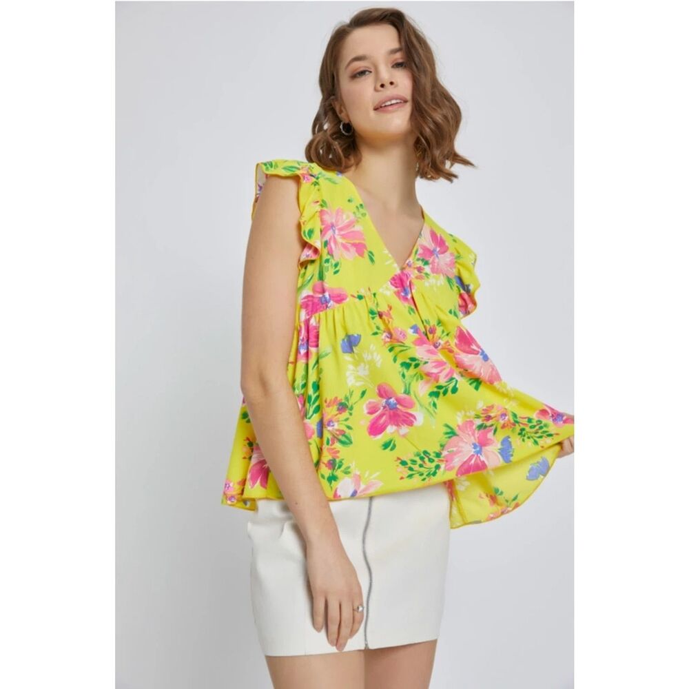 M&M Flutter Sleeve Babydoll Short Sleeve Top in Yellow Size Medium